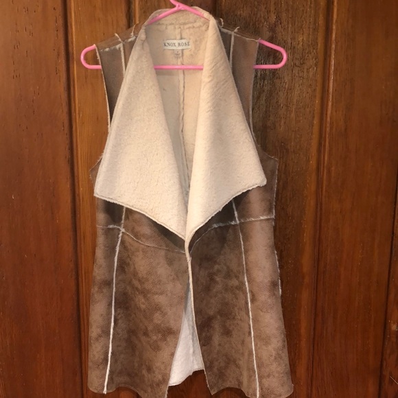 Knox Rose Faux Vest - Picture 1 of 4